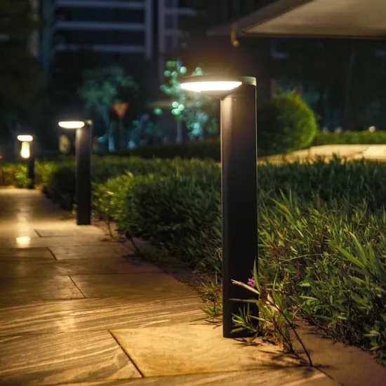 Outdoor LED Bollard Decoration Garden Solar Lawn Lights for Pathway Yard Walkway 